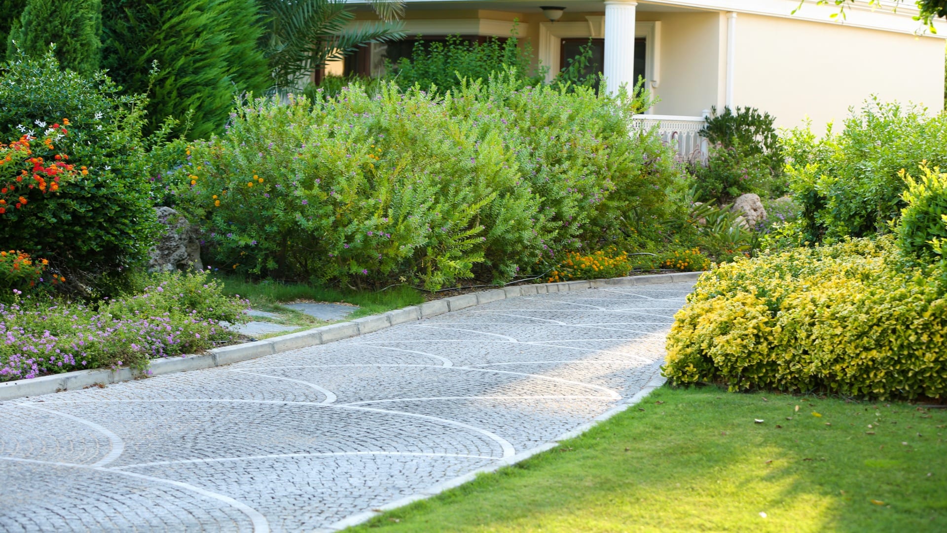 royal garden landscaping